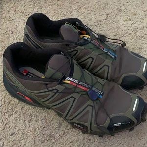 Men’s Salomon Trail Runners
